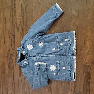 Vintage Byergirl Embroidered lined Jean jacket. Size girls 6X. Adorable!